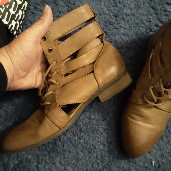 Heeled short boots.. - Picture 6 of 10